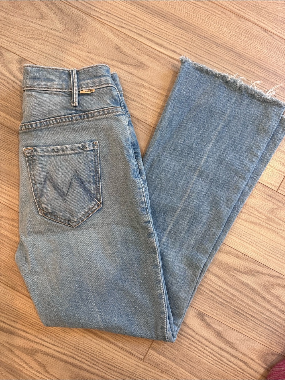 MOTHER the hustler ankle fray size 25 in no offense but